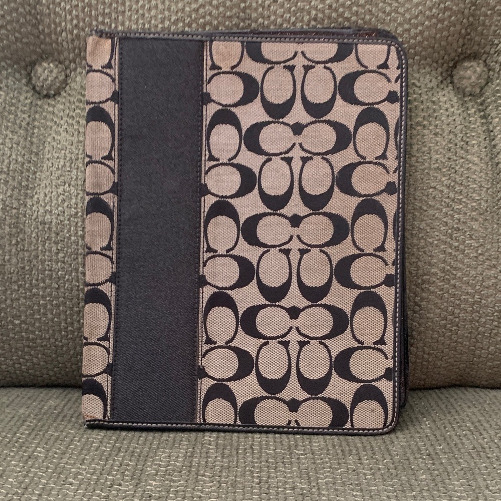 Coach Signature C Logo Tablet Case/Sleeve